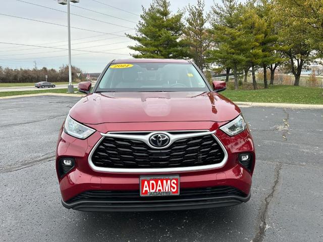2021 toyota highlander le