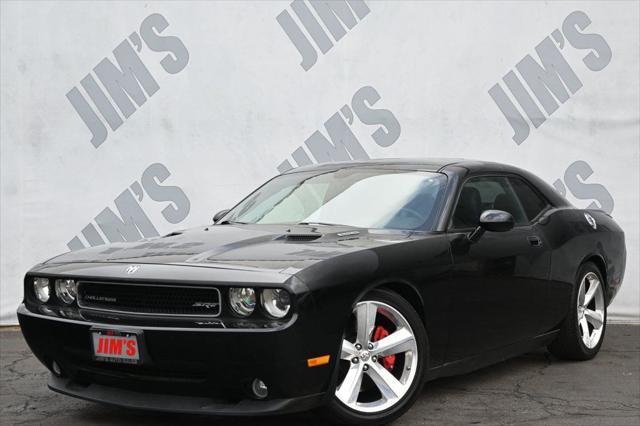 2008 dodge challenger srt8