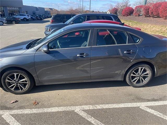 2022 kia forte lxs
