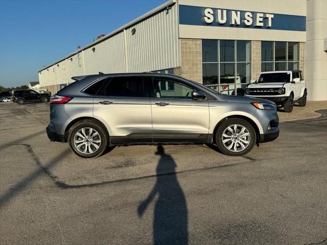 2022 ford edge titanium
