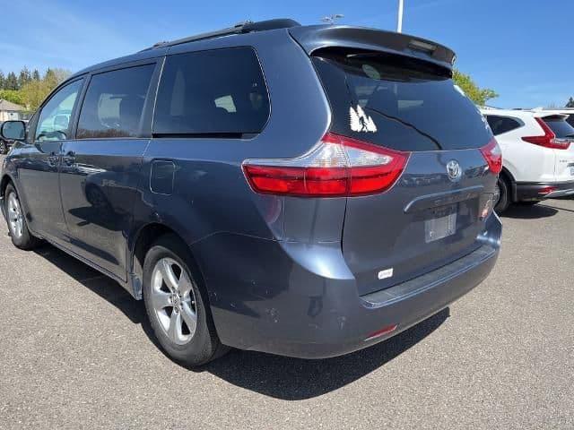 2015 toyota sienna le in hillsboro, oregon