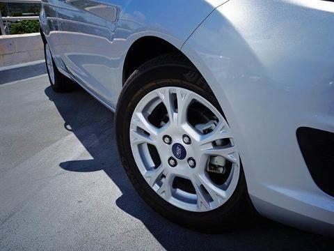 2014 ford fiesta 4 door hatchback for sale in honolulu, hawaii