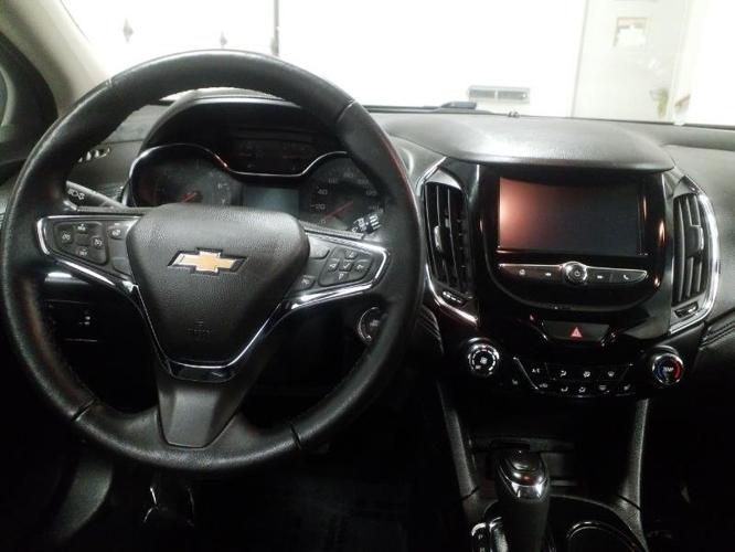 used 2017 chevrolet cruze premier hatchback neenah, wi 54956 for sale in neenah, wisconsin
