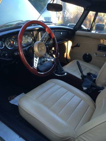 1976 mgb 1.8l new motor, fuel injection, new fabric top, new seats, mostly new