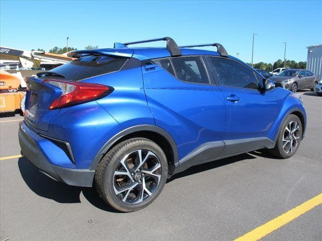 2021 toyota c-hr xle