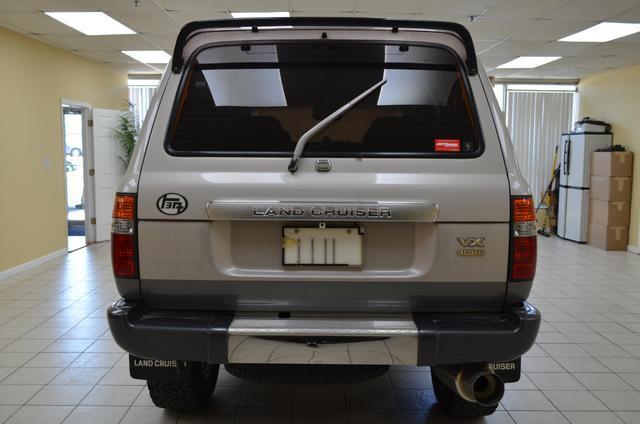 1995 toyota land cruiser base