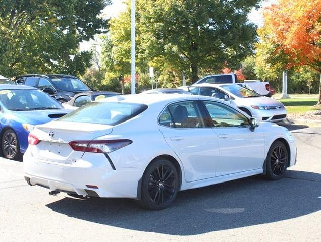 2023 toyota camry hybrid xse