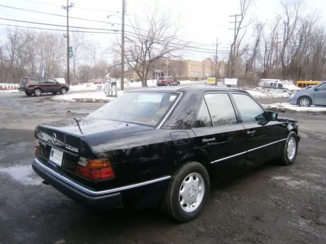 mercedes benz 300 turbo diesel 1992 black no accidents, original window sticker