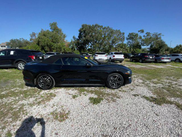2022 ford mustang ecoboost premium