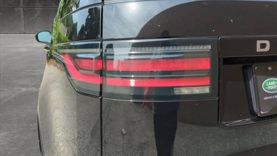 2023 land rover discovery p360 metropolitan edition