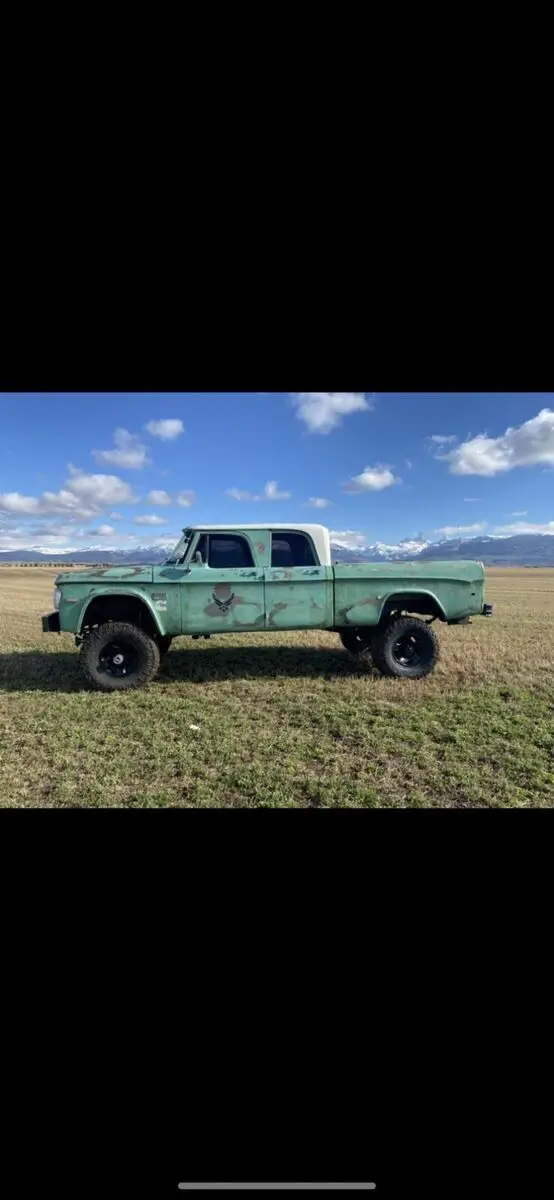 1970 dodge power wagon pickup green