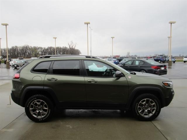 2021 jeep cherokee trailhawk