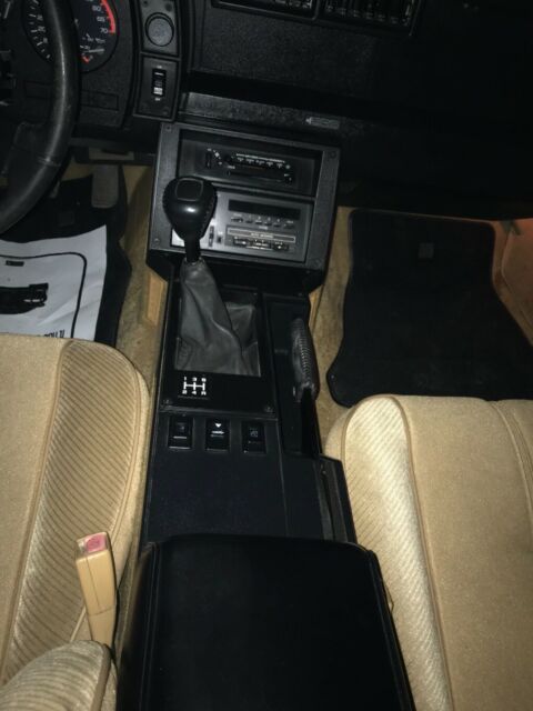 1986 chevrolet camaro iroc-z 5.0l