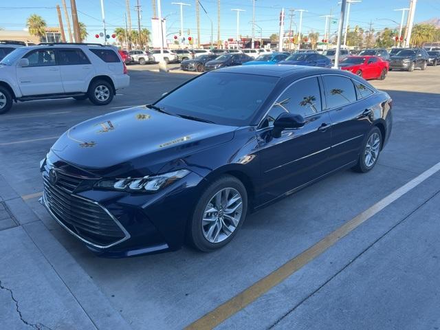 2022 toyota avalon xle