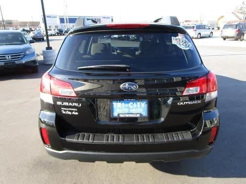 2010 subaru outback in northwoods, illinois
