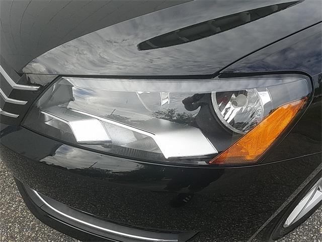 2014 volkswagen passat 2.5l se pzev 2.5l se pzev 4dr sedan 5m for sale in bow, new hampshire