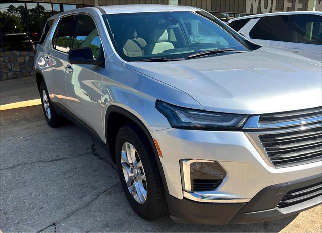 2022 chevrolet traverse ls