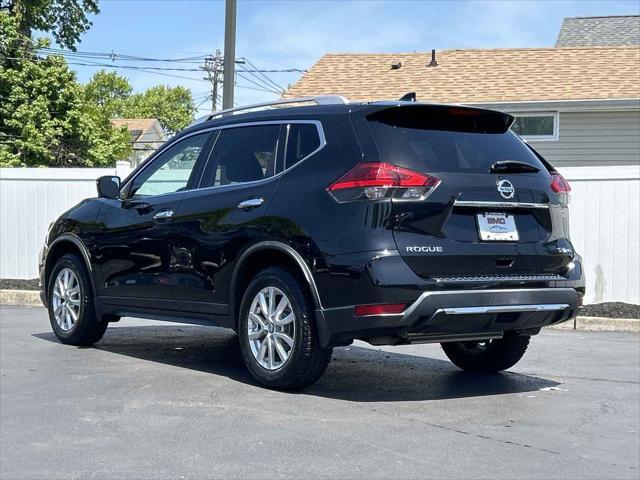2017 nissan rogue sv