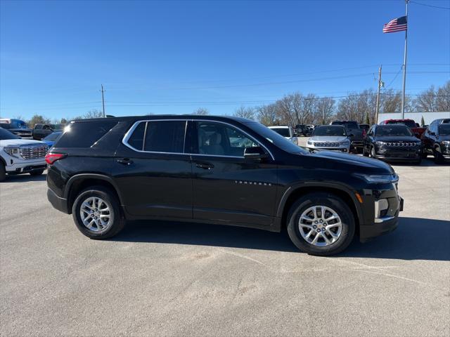 2022 chevrolet traverse ls