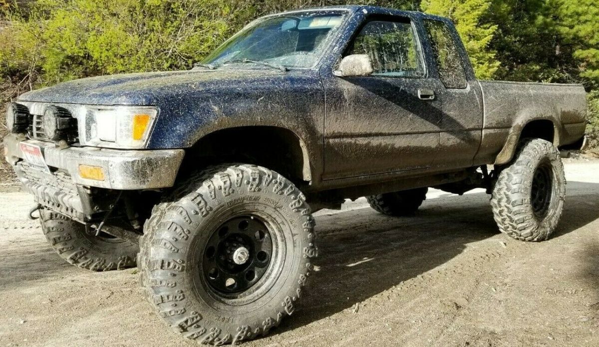 1990 toyota / chevy v8 swapped / 4x4