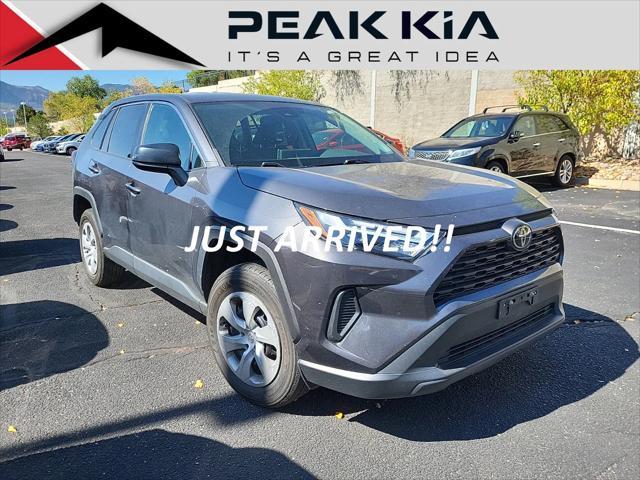 2023 toyota rav4 le