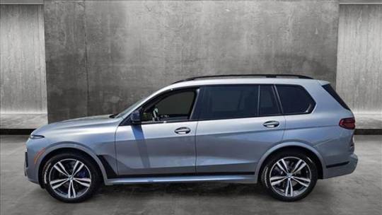 2025 BMW X7