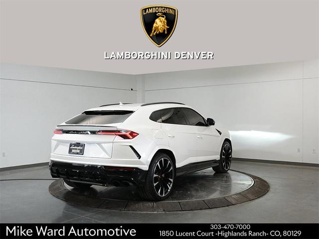 2022 lamborghini urus