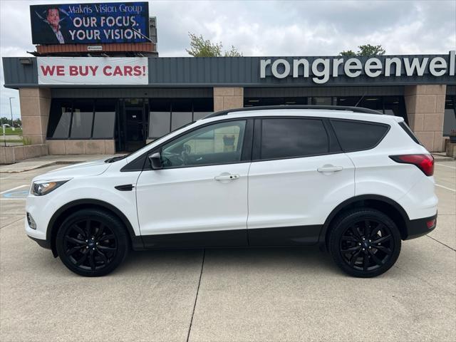 2019 ford escape se