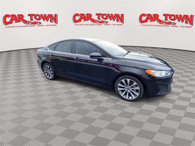 2019 ford fusion se