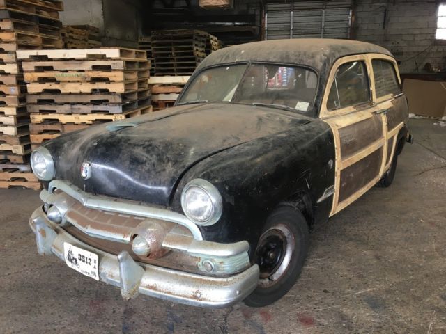 country squire woody third seat one owner barn find well optioned low miles v8