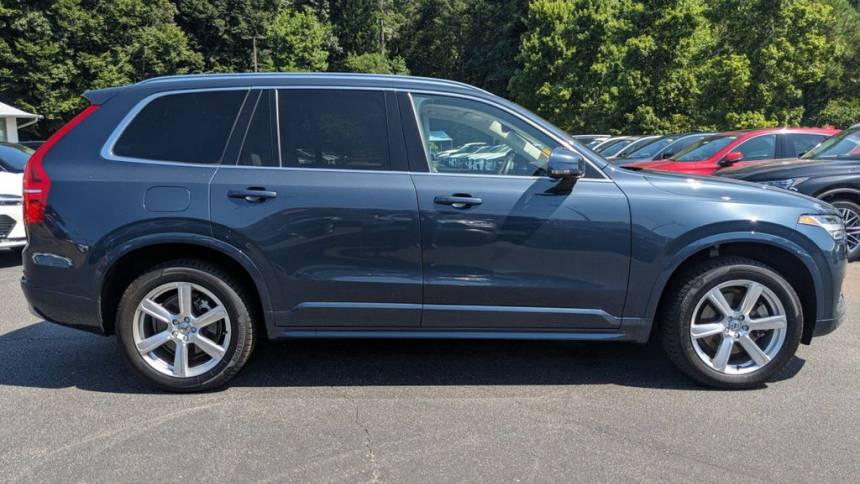 2022 volvo xc90 t5 momentum