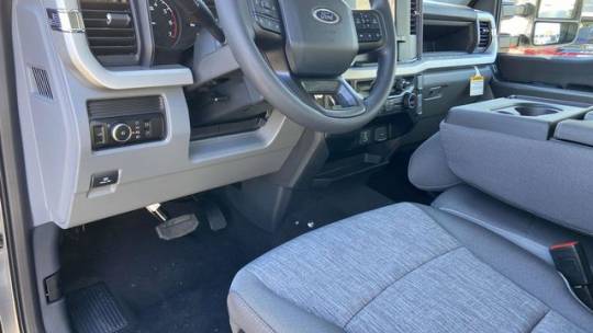 new 2024 ford super duty f-250 xl crew cab 6.75' box 4wd
