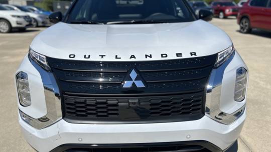 2024 Mitsubishi Outlander se black edition