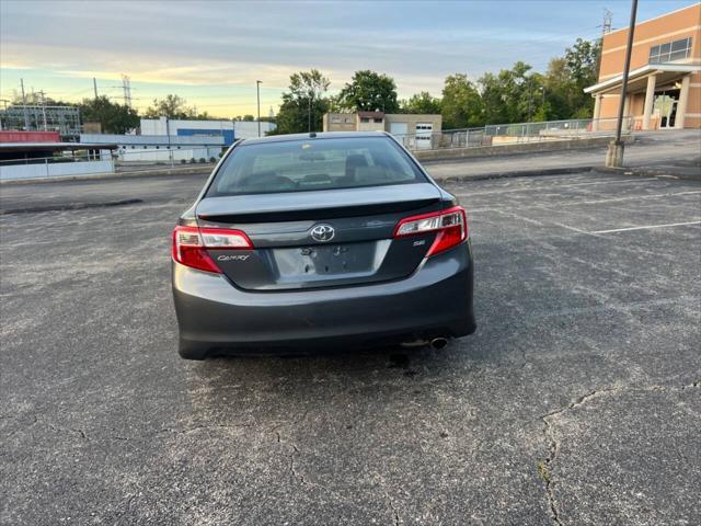 2012 toyota camry se