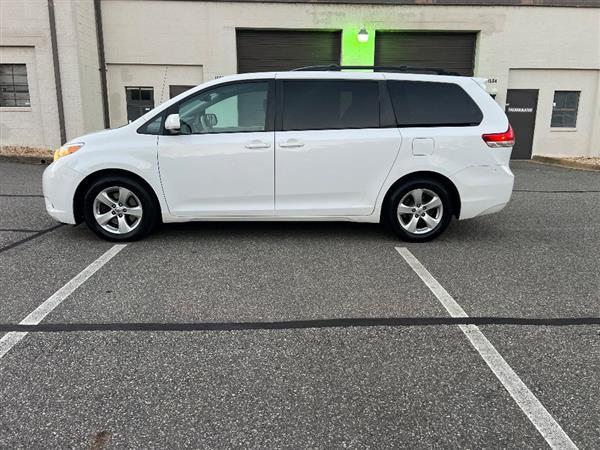 2013 toyota sienna