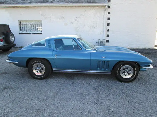 1965 corvette coupe - matching # - loaded - factory air - no reserve