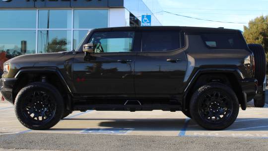 2025 GMC Hummer EV