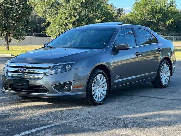2011 ford fusion hybrid base