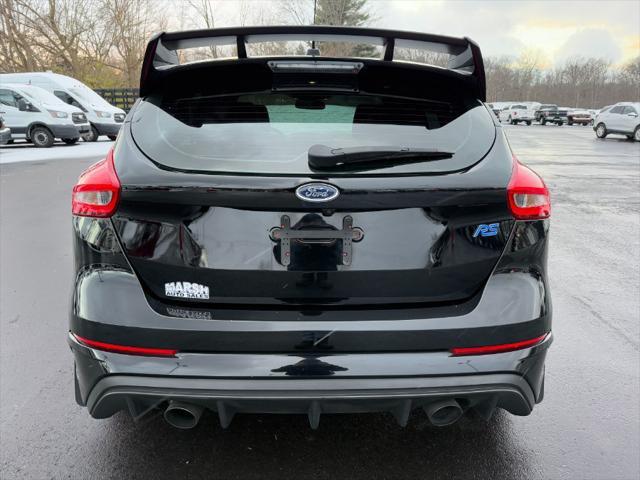 2017 ford focus rs base