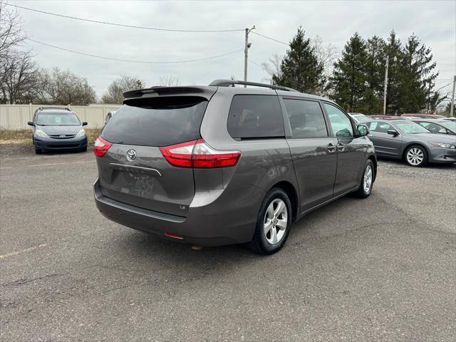 2015 toyota sienna le