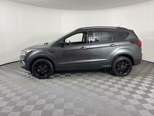 2019 ford escape se