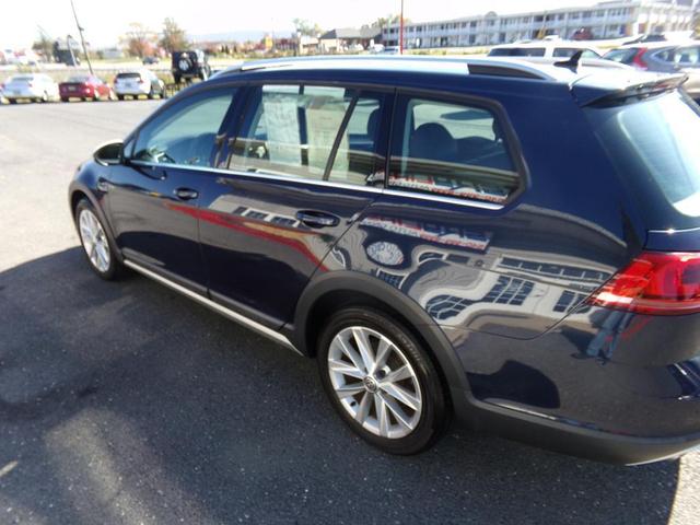 2017 volkswagen golf alltrack tsi s