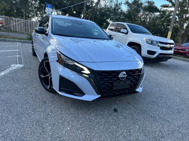 2023 nissan altima sr fwd