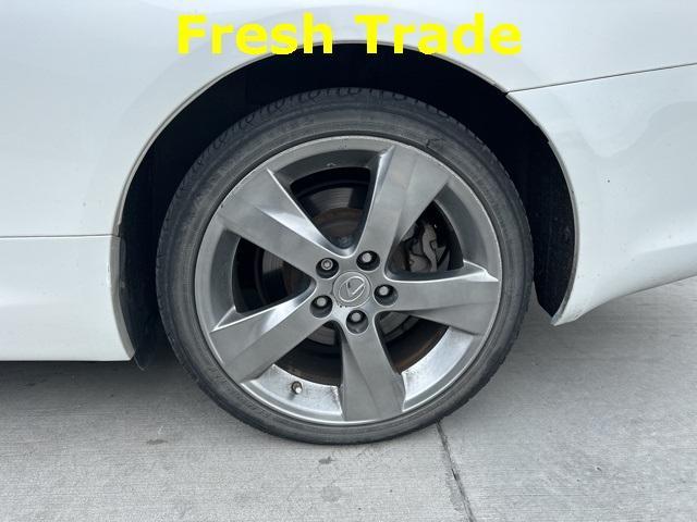 2011 lexus is 250c base