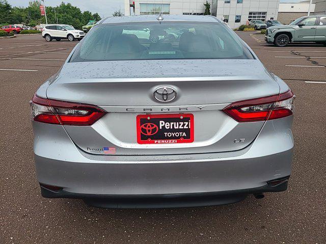 2021 toyota camry le