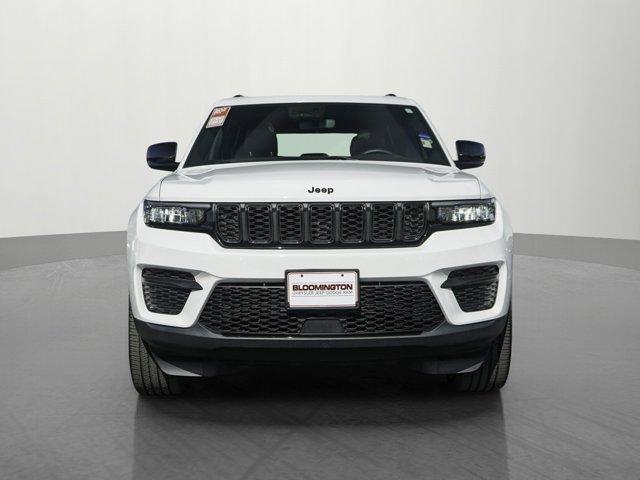 2022 jeep grand cherokee altitude