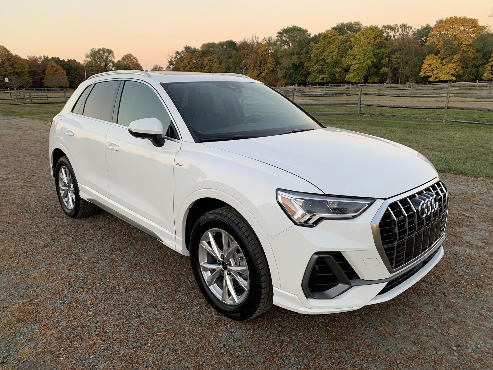 2024 audi q3 s line premium
