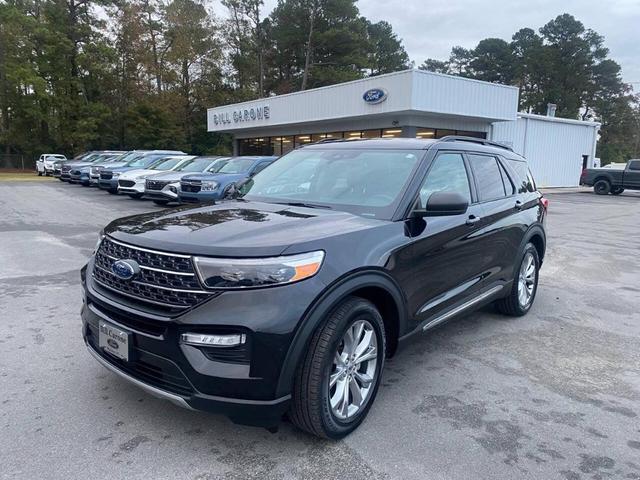 2021 ford explorer xlt