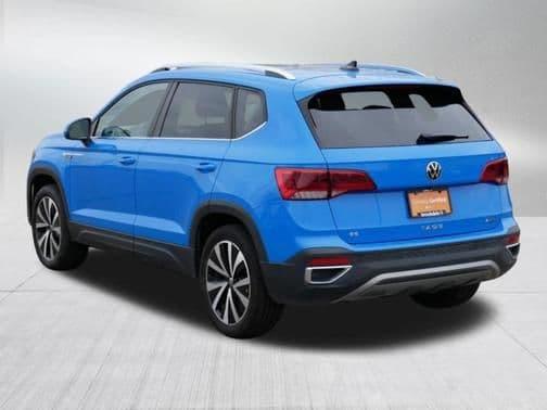 2022 volkswagen taos in chicago, illinois