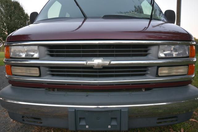 2000 chevrolet express 1500 base